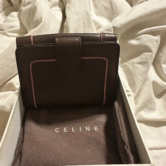 BEAUTIFUL Celine Wallet - Picture 3 of 15